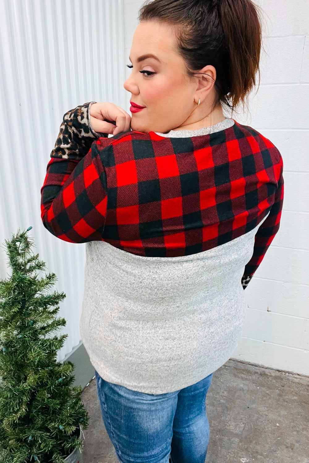 ONLINE EXCLUSIVE Grey & Red Plaid Top
